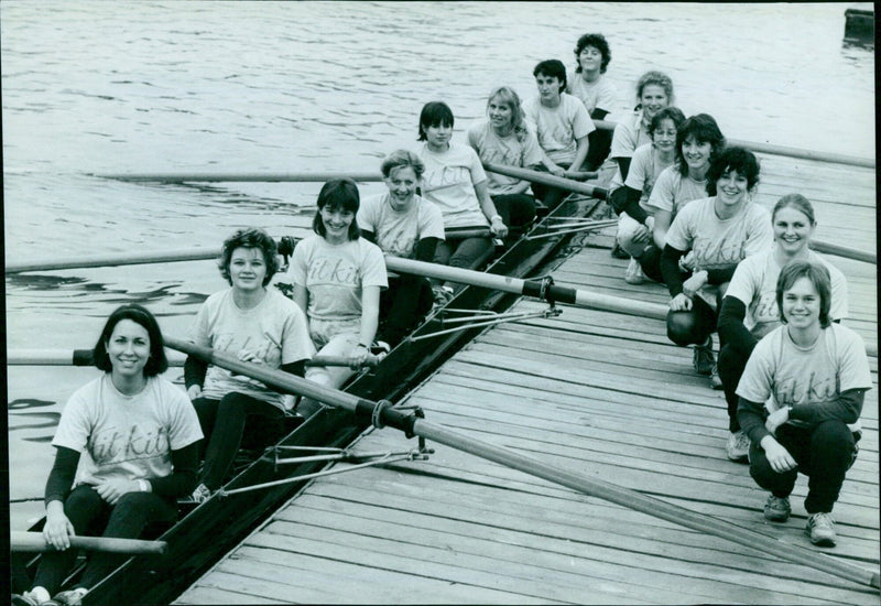 Oxford University women's lightweight crew prepares for their annual showdown with Cambridge at Henley. - Vintage Photograph