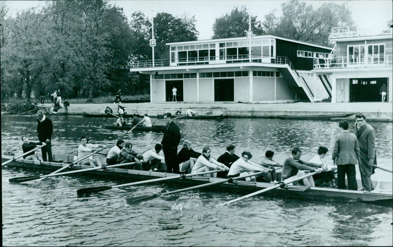 Christ Church novices practice in a rowing boat on the River Isis. - Vintage Photograph