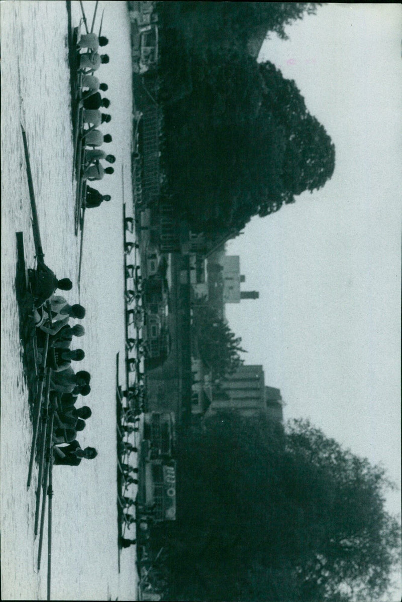 Rowers compete in the Eights race at Oxford on Saturday. - Vintage Photograph