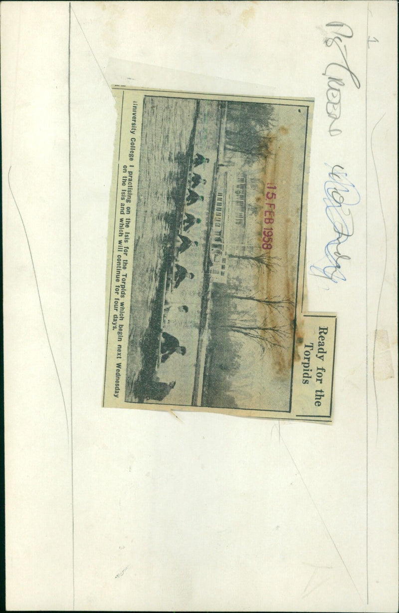 University students practising on the Isis River in preparation for the Torpids rowing competition. - Vintage Photograph