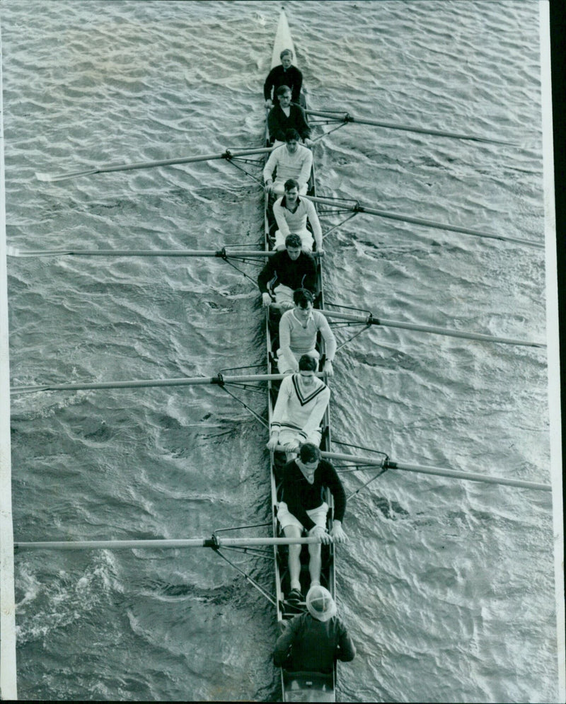 Aleen Sore, third at the end of last year's Tospids, shooting down Eridge in practice for his team's races. - Vintage Photograph