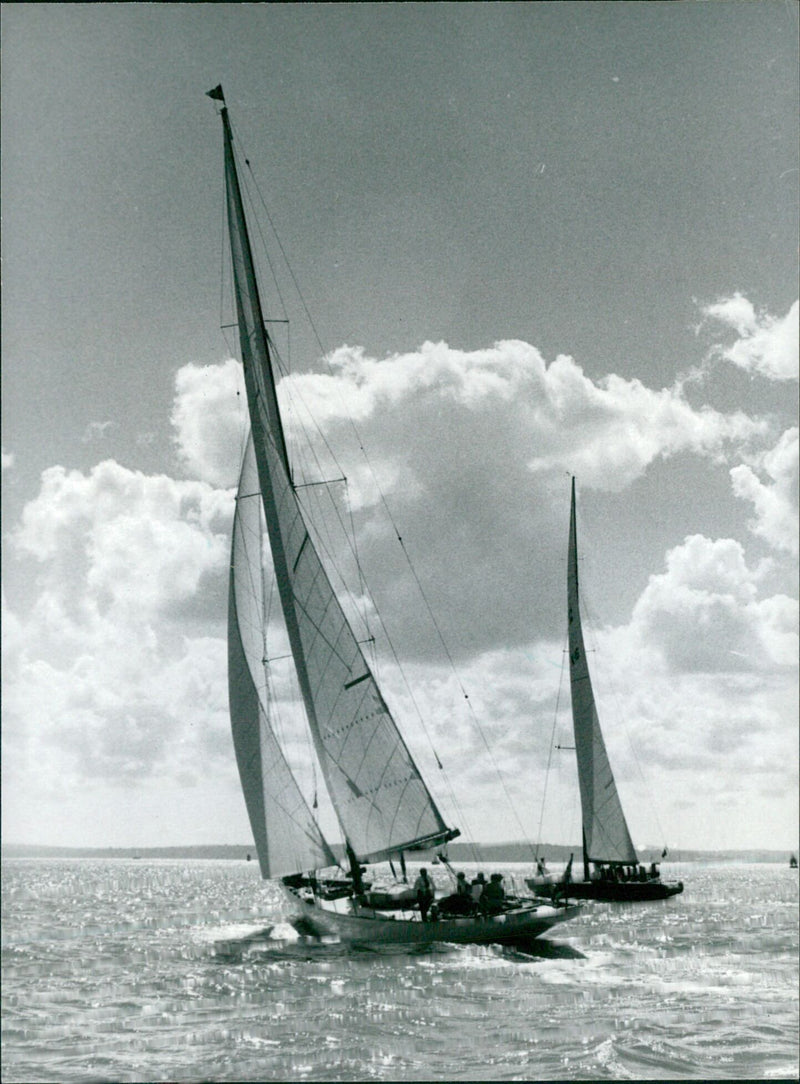 British sailing team Lionheart take on the 1980 America's Cup challenge with their 12-metre yacht. - Vintage Photograph