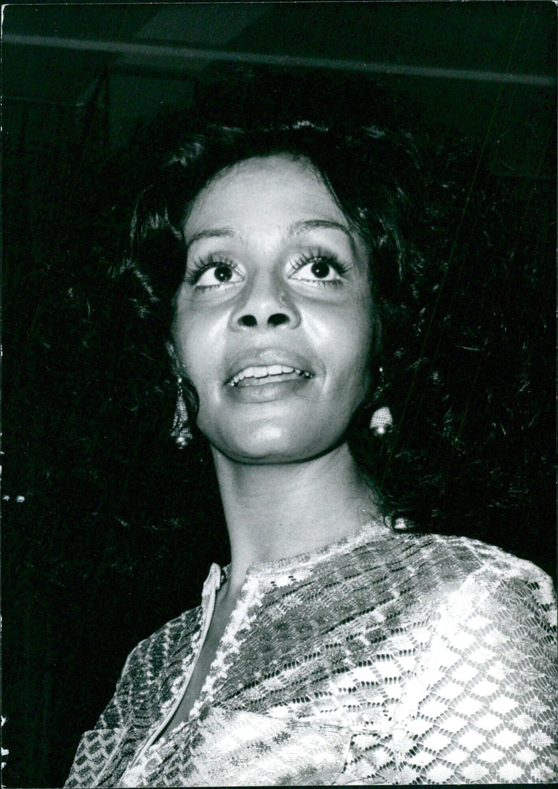 Actress Rosalind Miles poses for a photo in 1974. - Vintage Photograph