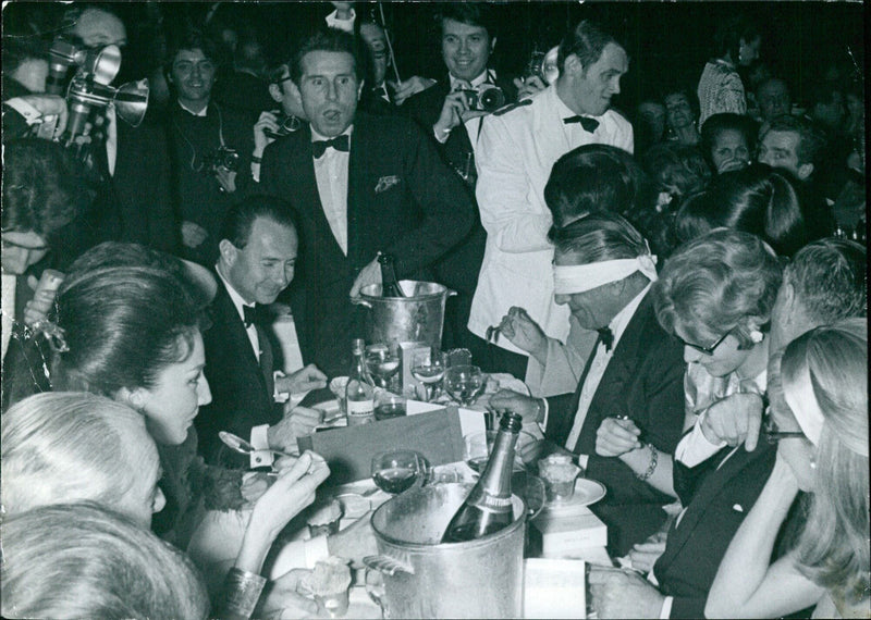 French President Emmanuel Macron and Prime Minister Edouard Philippe arrive at the Elysee Palace in Paris on June 10, 2021. - Vintage Photograph