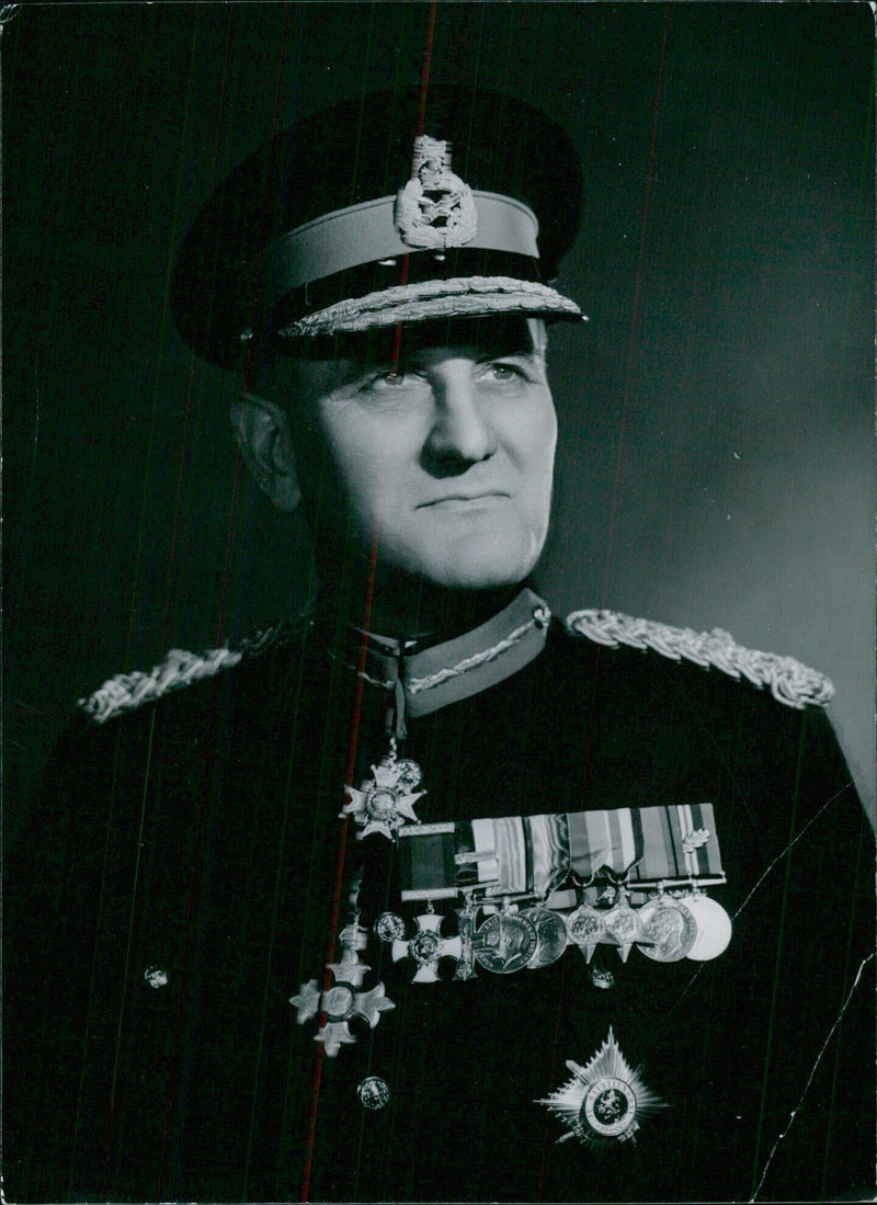 Maj. Gen. S.B. Rawlins, CB, CBE, DSO, MC poses for a portrait taken by Bassano. - Vintage Photograph