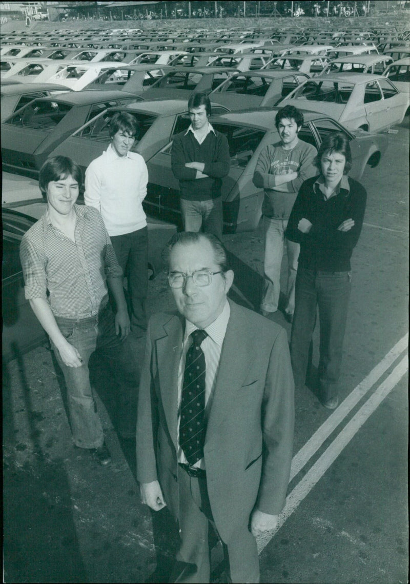 Apprentices from Cowley's Steel Fisher Pressed Car Body Plant depart for a weekend in Paris. - Vintage Photograph