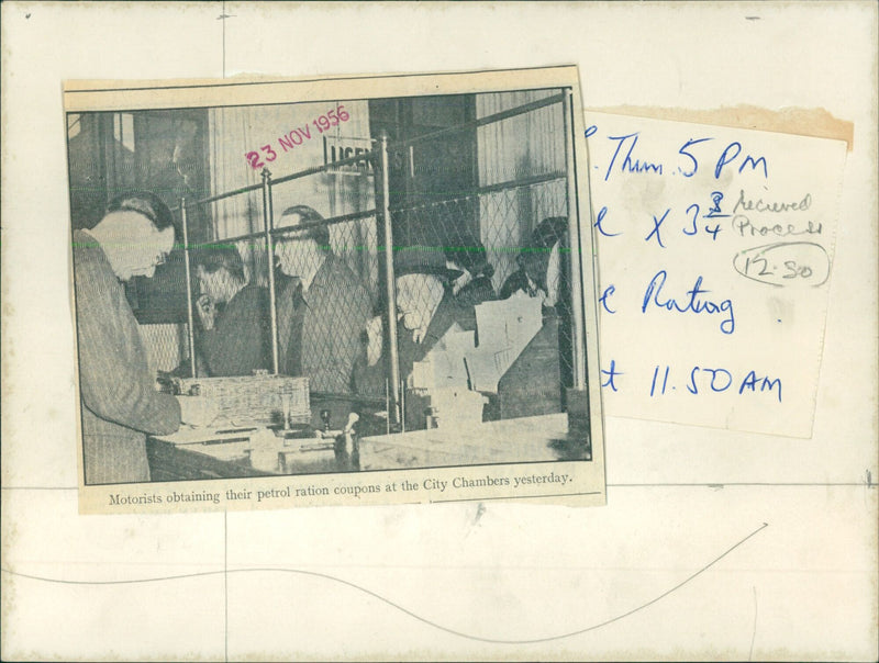 Motorists obtaining petrol ration coupons at the City Chambers. - Vintage Photograph