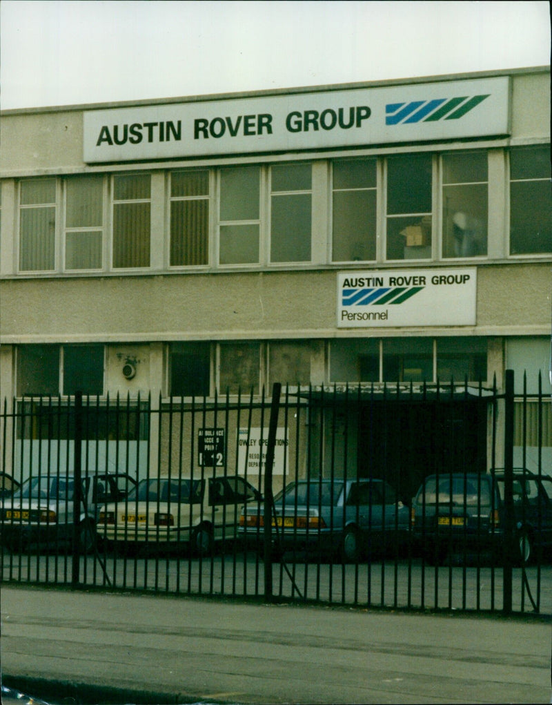 Austin Rover Group workers at a personnel meeting in Austin Rover Works, Cowley. - Vintage Photograph