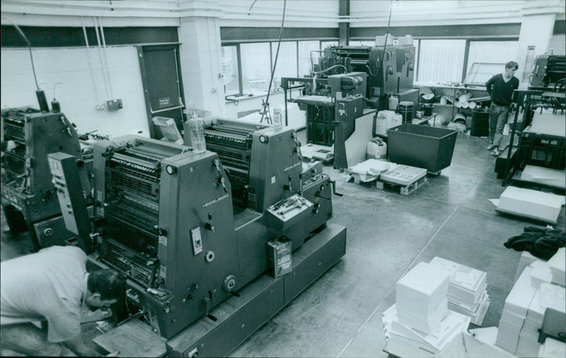 A Heidelberg printing machine inside the Holywell Press premises in Oxford. - Vintage Photograph