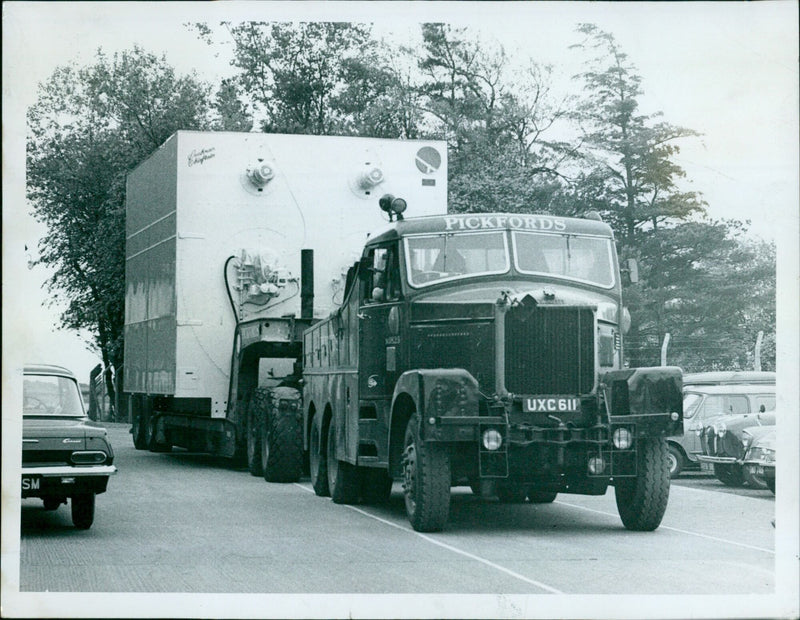 The SM Dochran Chieftain 1825 PICKFORDS UXC 611 Shem 3734 locomotive crossing the border between England and Scotland. - Vintage Photograph