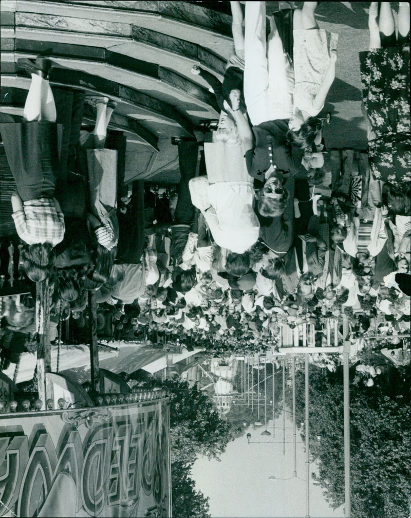 Crowds of people enjoy the two-day fair in St Gies, Oxford. - Vintage Photograph