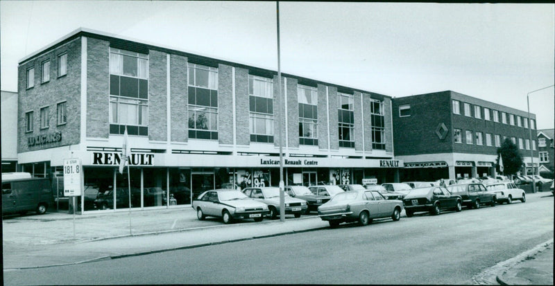 Luxicar Renault Centre unveils a new four-star 181.8 Renault Luxicar. - Vintage Photograph