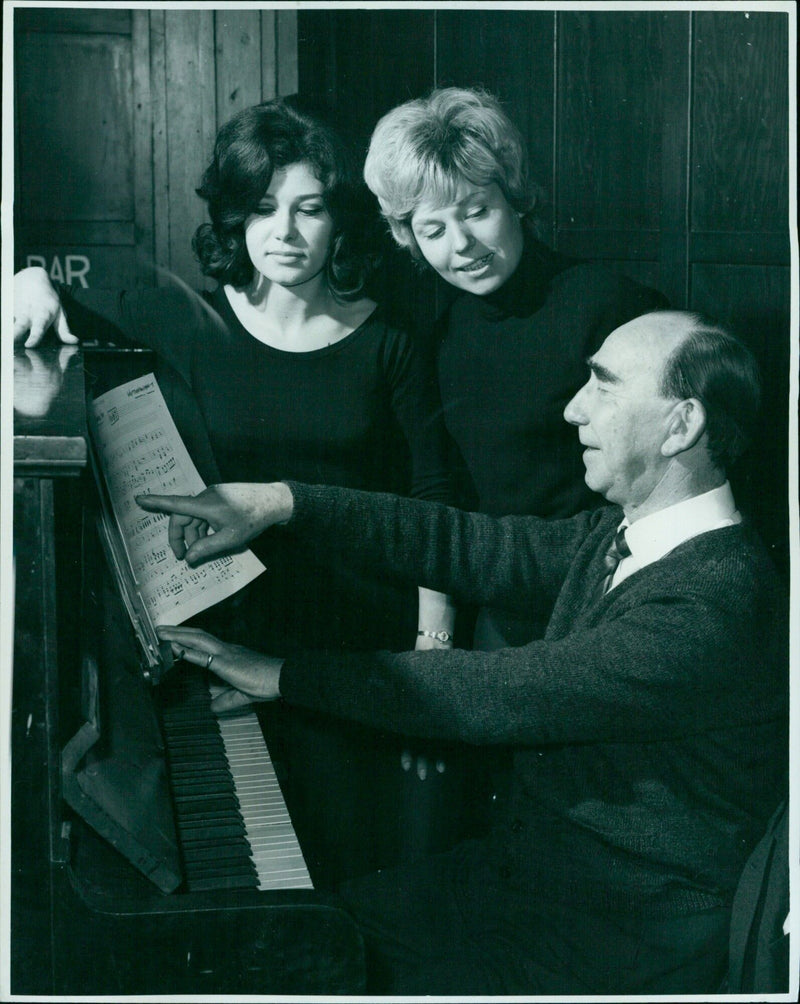 Rehearsals begin for Dick Whittington at Clarindan Preparatory Institute. - Vintage Photograph