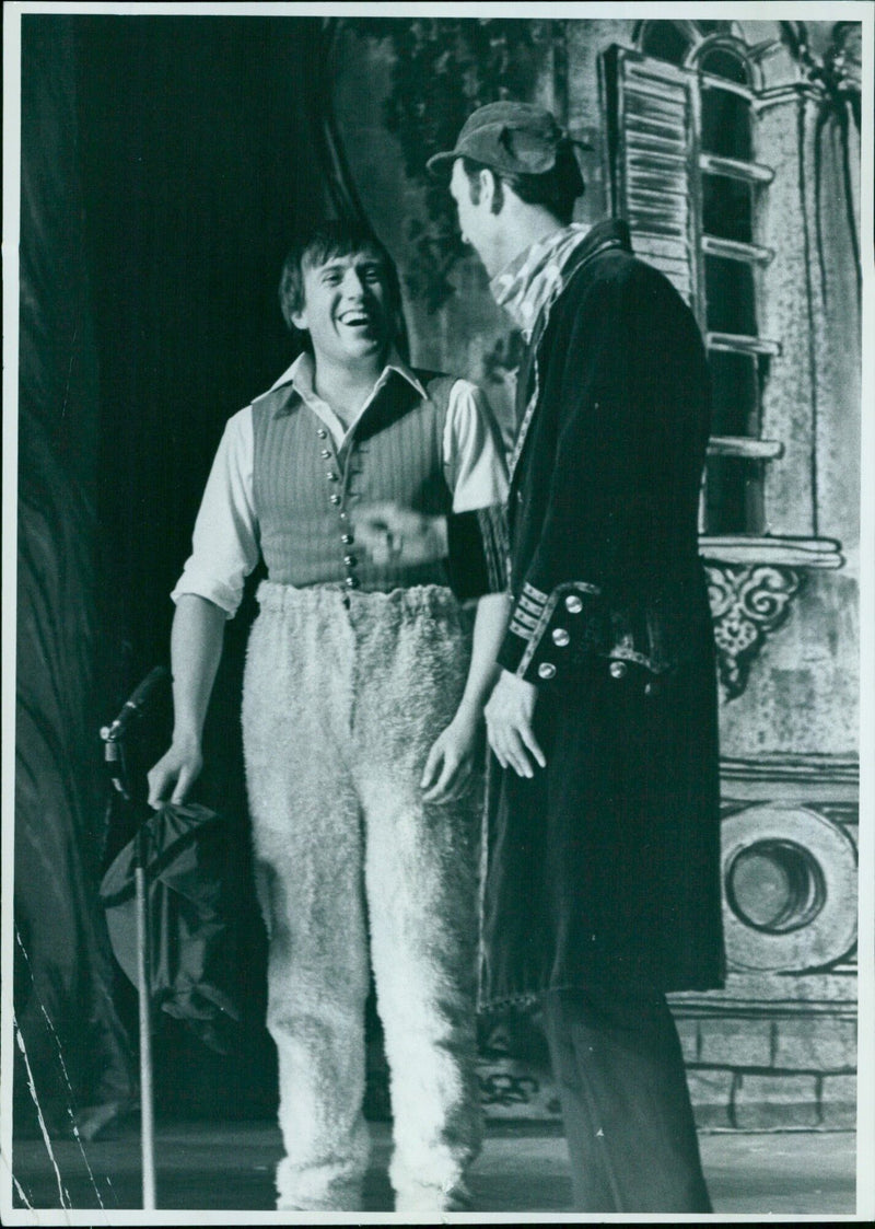 Buttons Roy Castle and Eli Woods Bota perform in the Oxford New Theatre's production of Cinderella. - Vintage Photograph