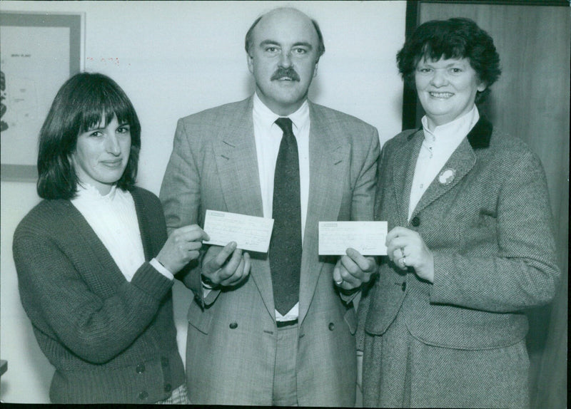 Employees of Ox. Firms raffle off a car for charity. - Vintage Photograph