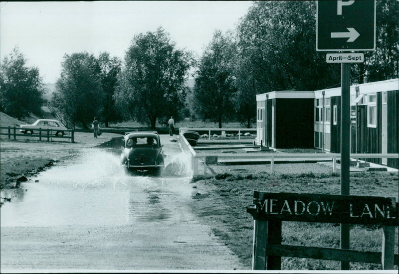 Flooding near Ponnington Bridge in C Oxford, England. - Vintage Photograph