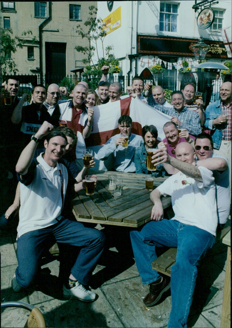 Keith Miles celebrates St George's Day in Oxford. - Vintage Photograph