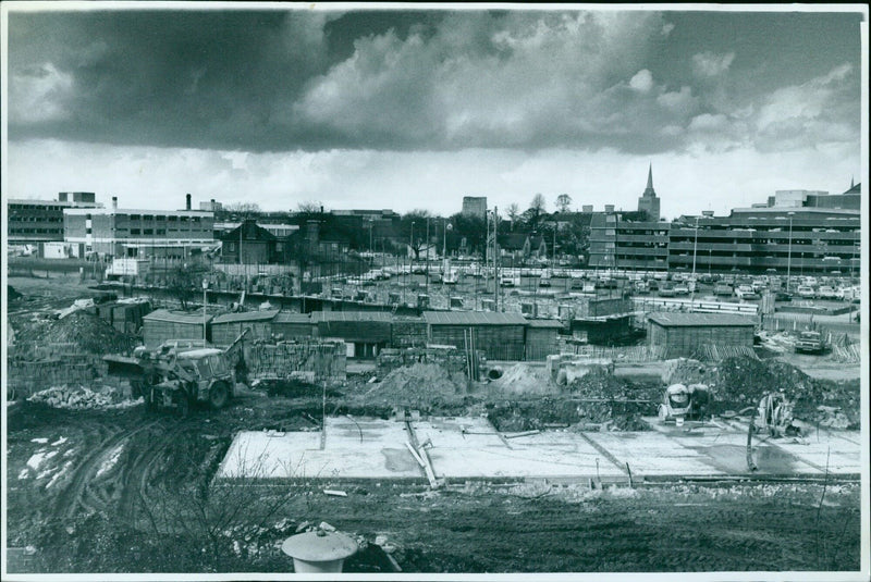 A new building project in Oxford, England. - Vintage Photograph