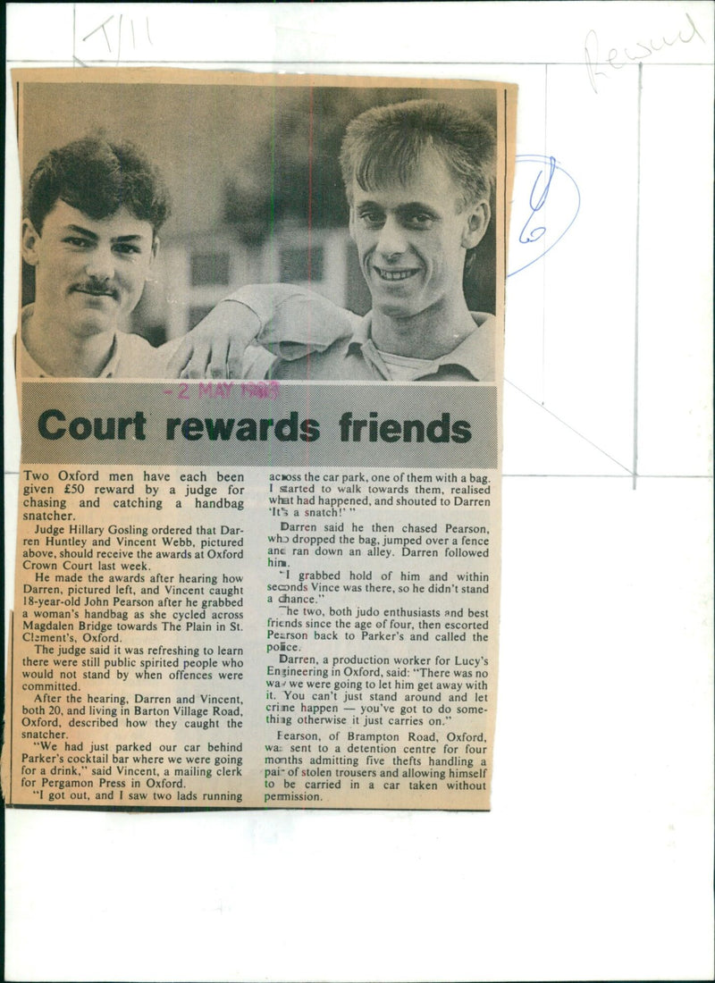 Two Oxford men receive a £50 reward from a judge at Oxford Crown Court after helping to apprehend a handbag snatcher. - Vintage Photograph