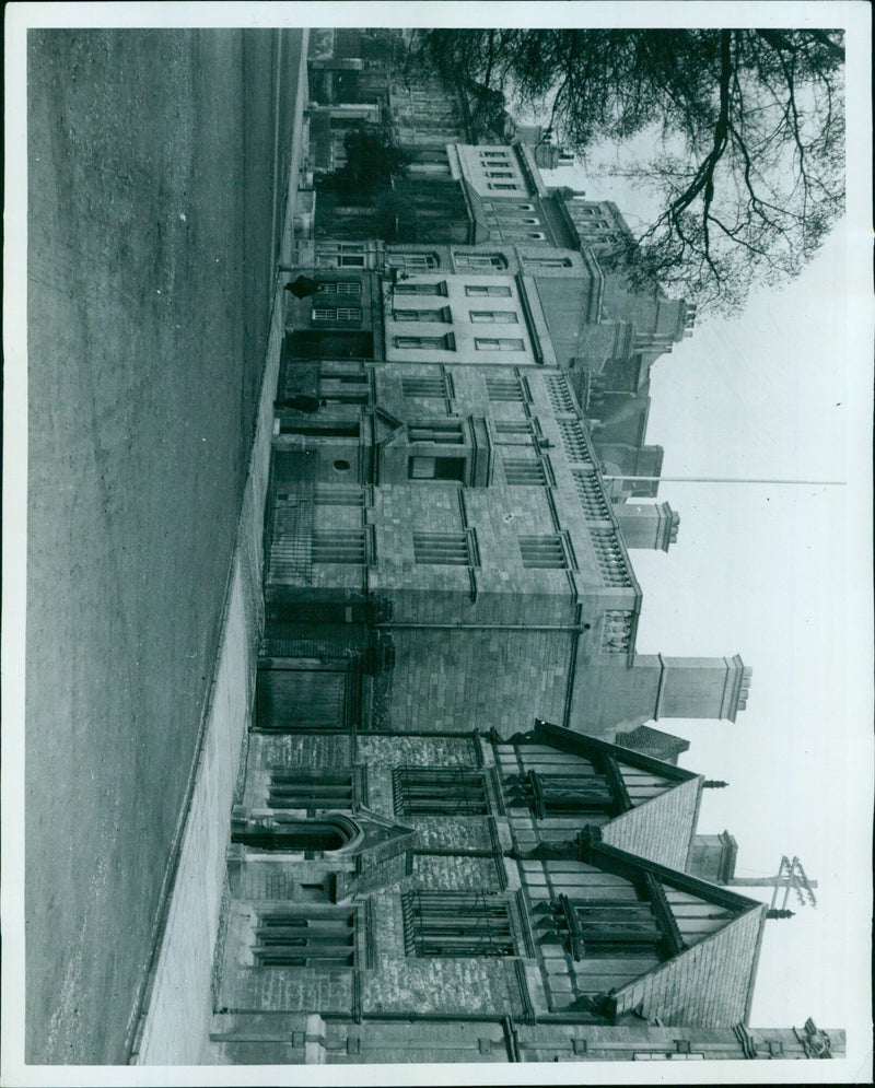 A view of 5013 St Giles in London, UK on April 14, 2021. - Vintage Photograph