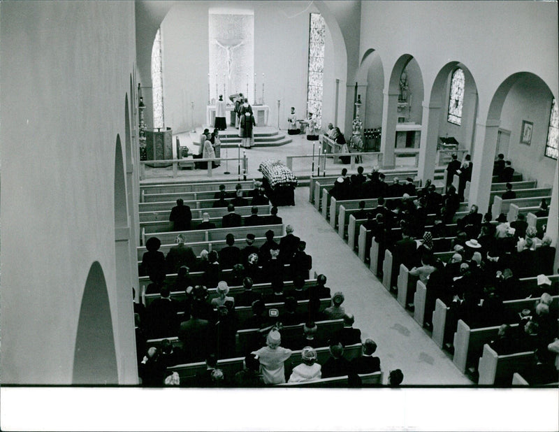 Date: 1961-05-03 - Vintage Photograph