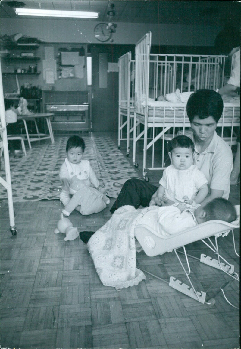 OST-1427-14 Daycare Center in Mitaka - Vintage Photograph