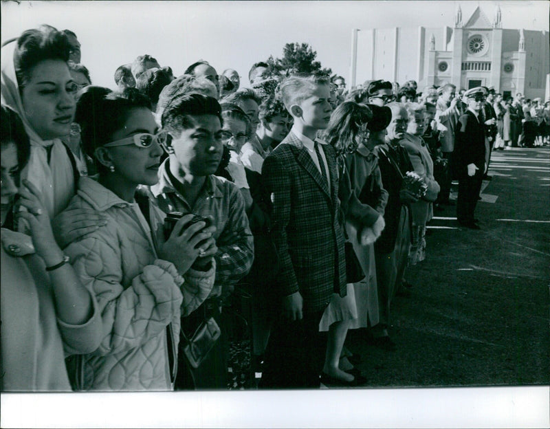 Date: 1960-11-03 - Vintage Photograph