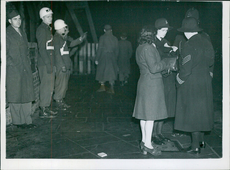 Big Round Up of Girls in West End - Vintage Photograph