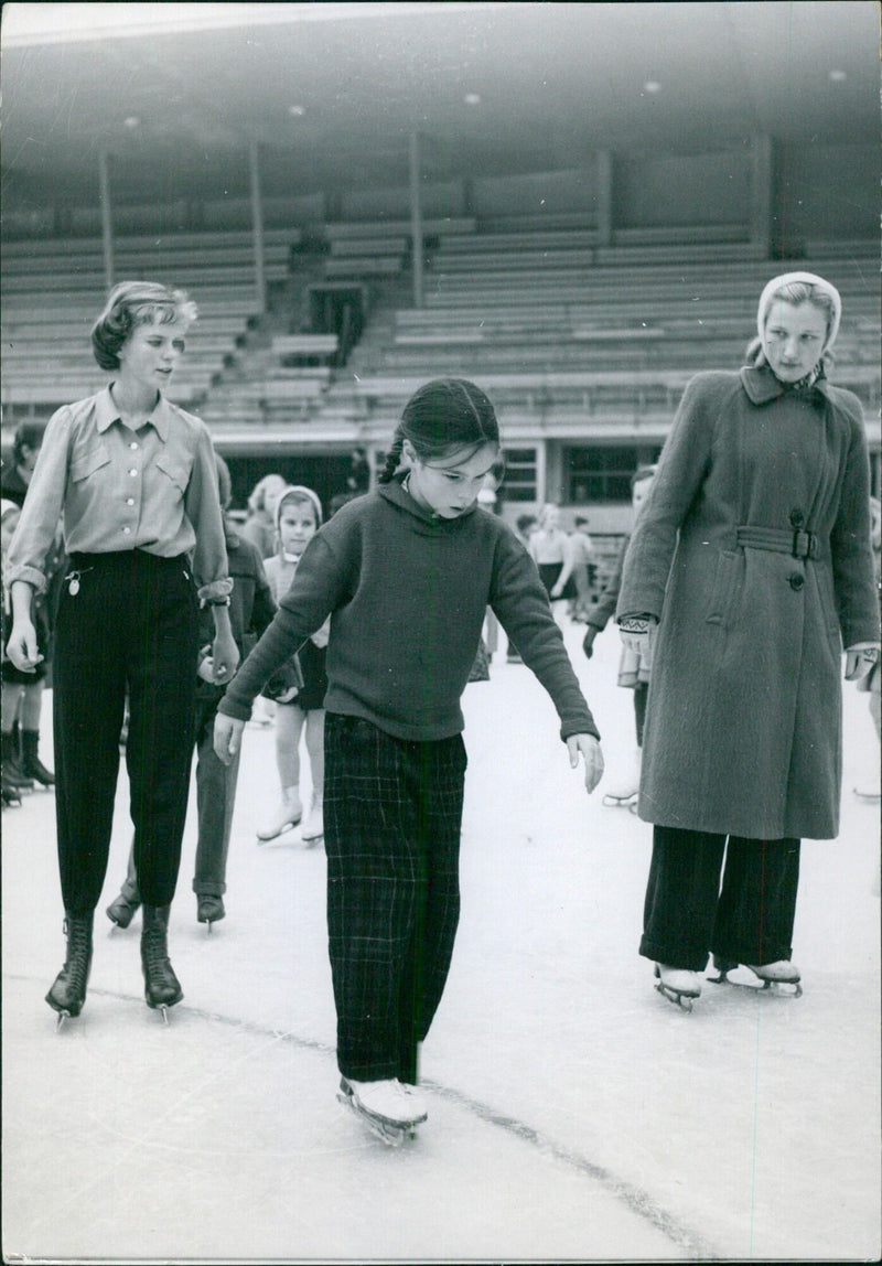 Geraldine Chaplin in Lausanne - Vintage Photograph