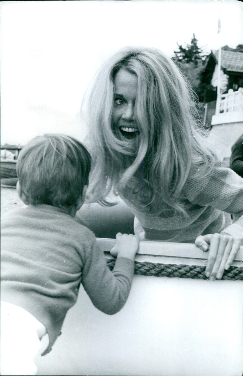 Jane Fonda 1965- Vintage Photograph