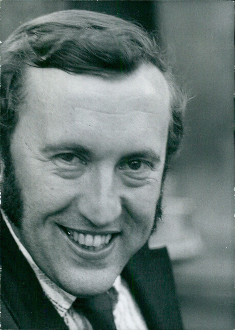 British Personalities: DAVID FROST - Vintage Photograph