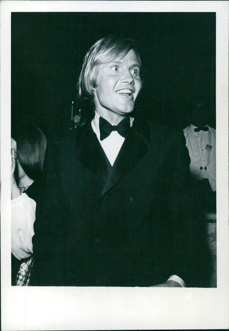 Jon Voight attends the annual Academy Award "Oscar Presentations" in Hollywood - Vintage Photograph