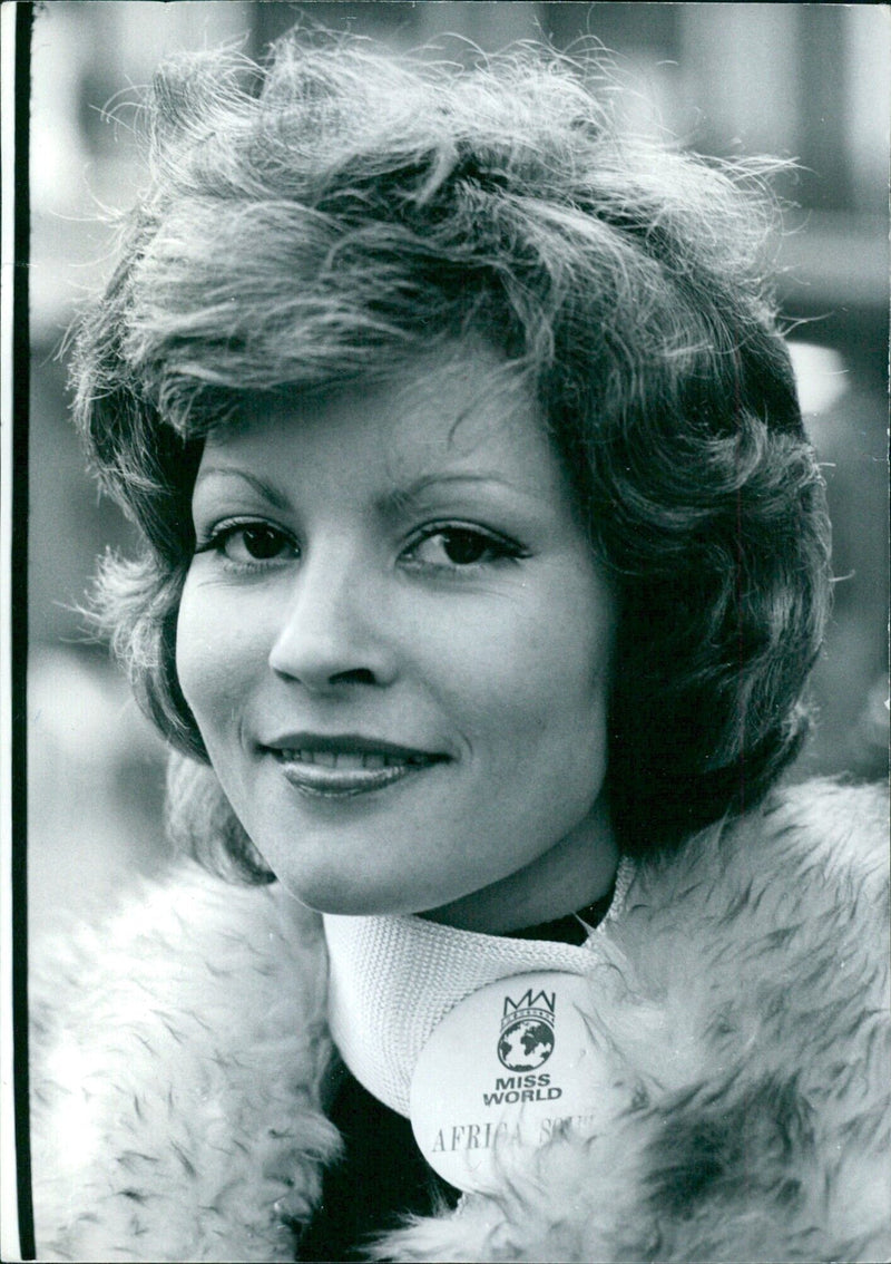 Miss Africa South 1975 Lydia Johnstone at the Miss World finals in London - Vintage Photograph