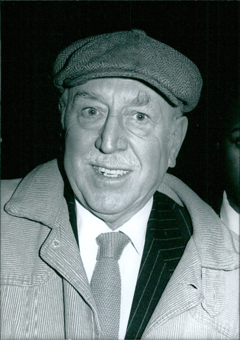 British actor and director Lionel Jefferies - Vintage Photograph