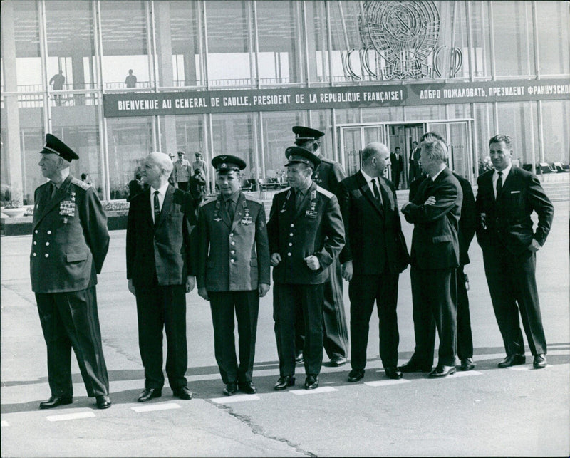 Welcome to the General de Gaulle, President of the French Republic! - Vintage Photograph