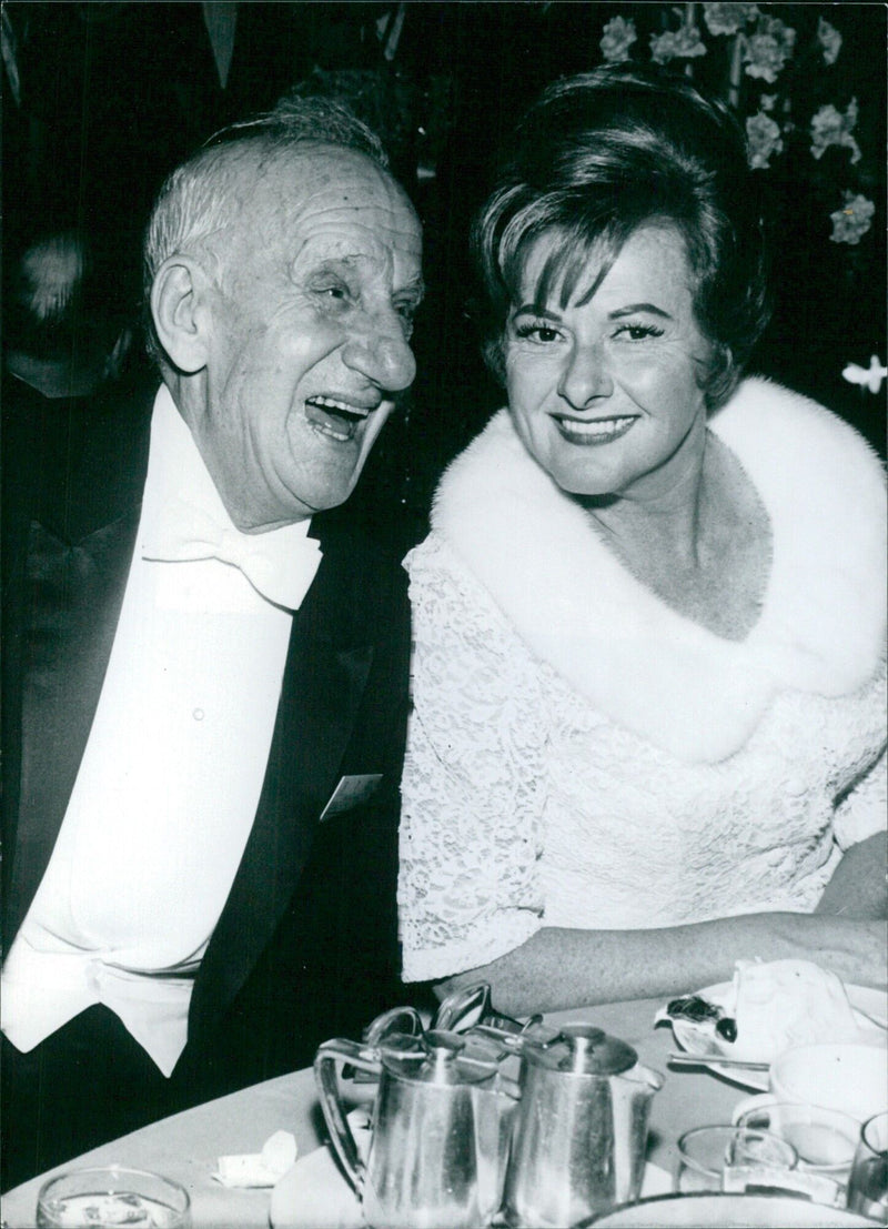 Hollywood personalities: JIMMY DURANTE and MRS. DURANTE - Vintage Photograph