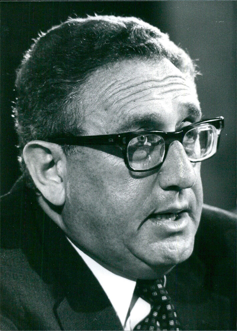 DI. HENRY KISSINGER, U.S. Politician and Nobel Peace Prize Winner - Vintage Photograph