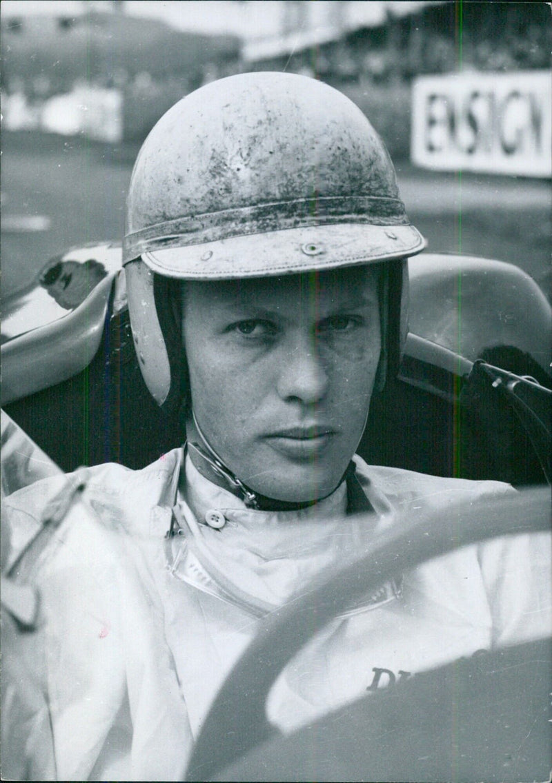 ENSIGN British Racing Drivers: TONY MAGGS - Vintage Photograph