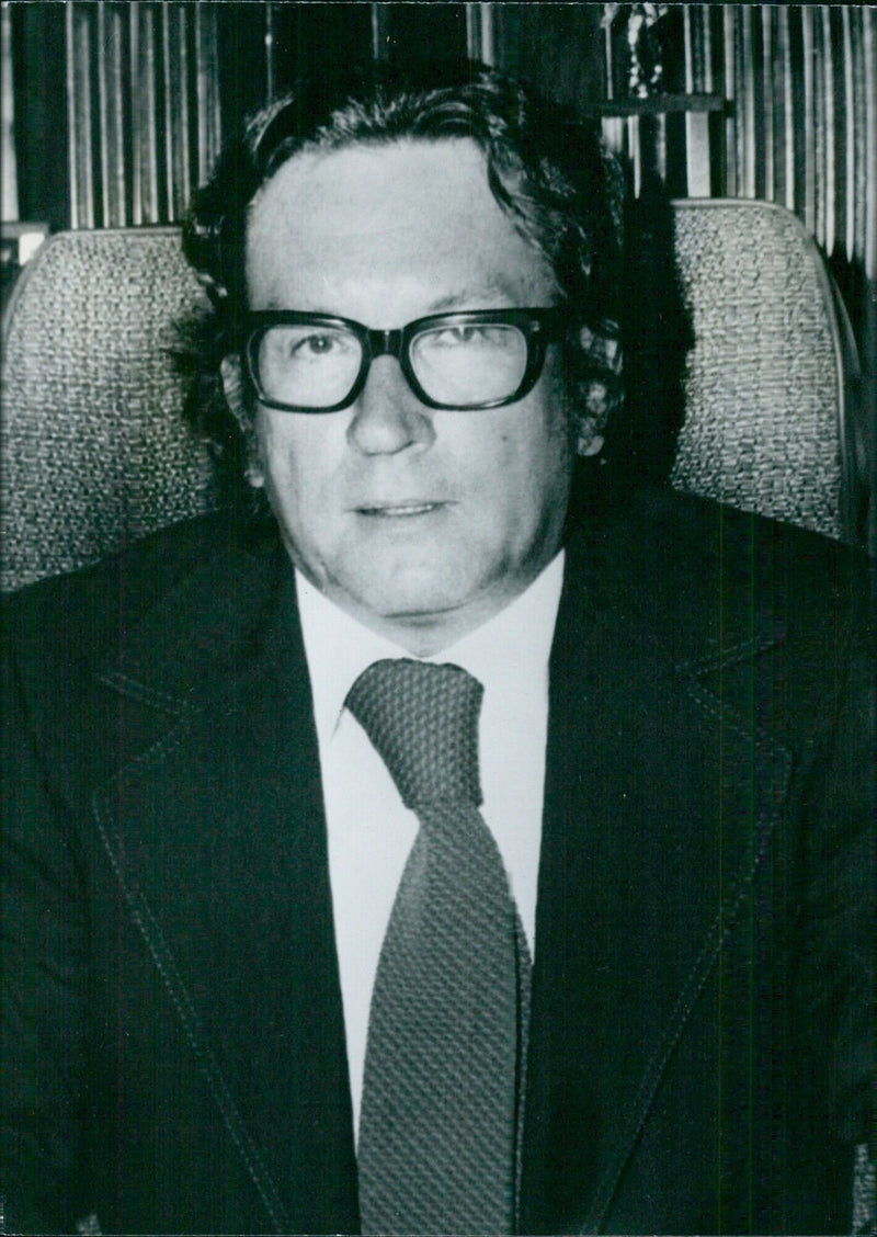 JORGE LAMPORT RODIL, Ministro de Financa de Guatemala - Vintage Photograph