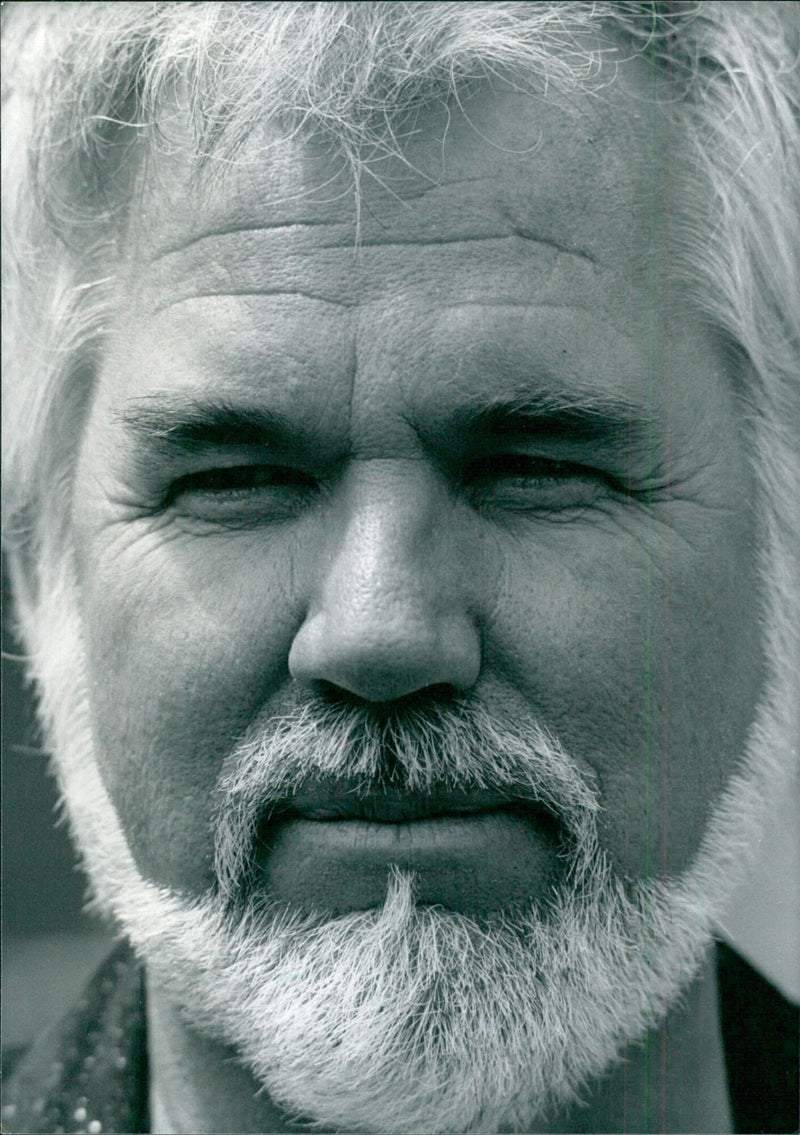 US Singer Kenny Rogers - Vintage Photograph