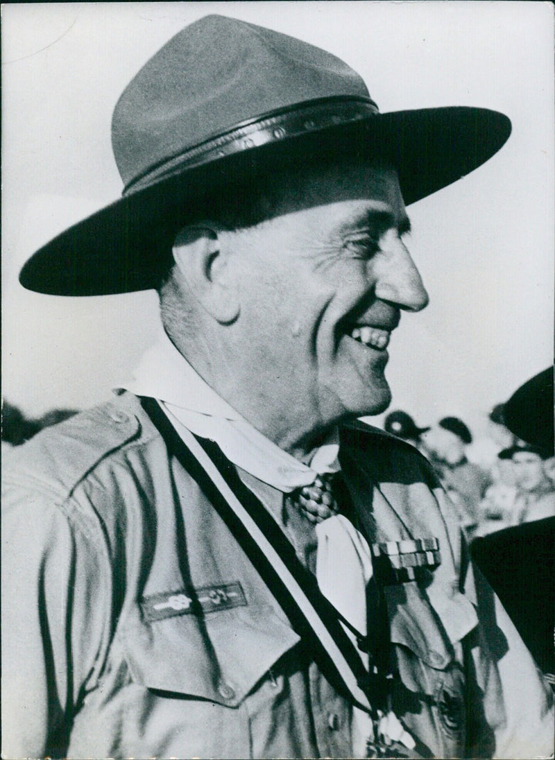 RO LORD ROWALLAN, CHIEF SCOUT OF THE BRITISH COMMONWEALTH AND EMPIRE - Vintage Photograph