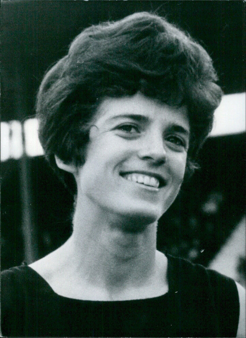 Daphne Arden - British Sports Personality - Vintage Photograph