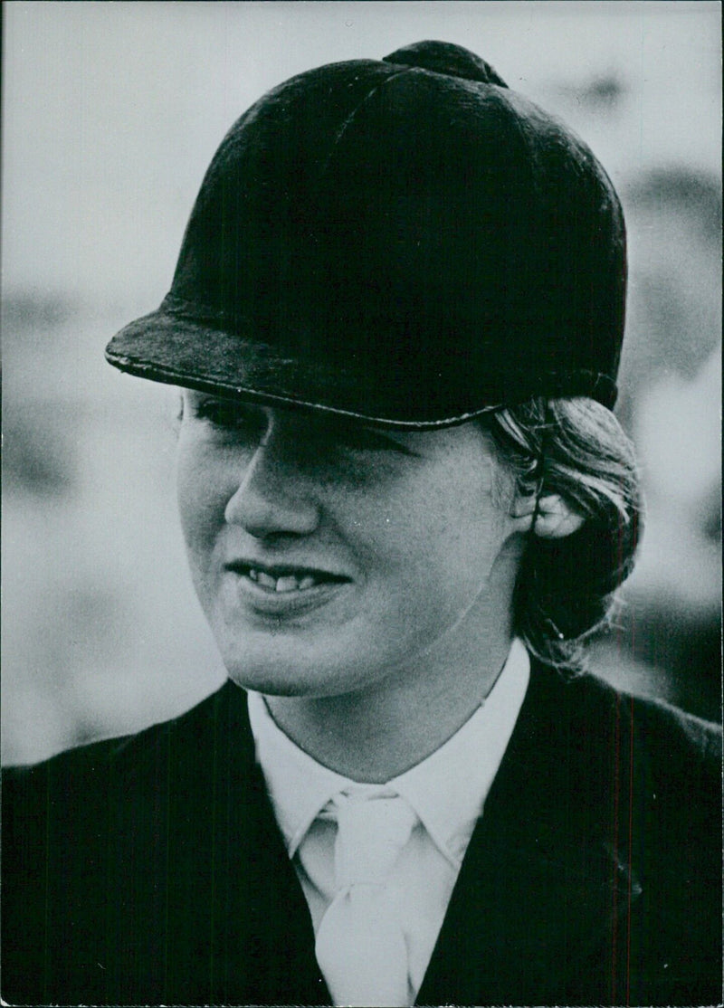 British Showjumper Elizabeth Edgar - Vintage Photograph