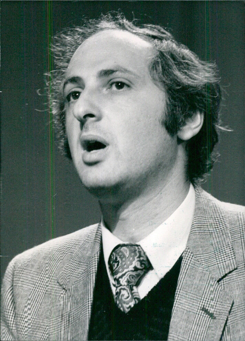 ALEX CARLILE OPS - Vintage Photograph