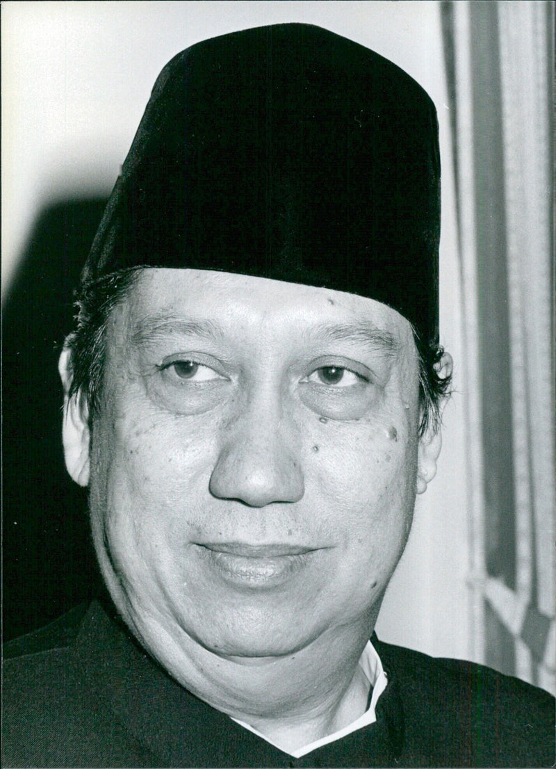 Indonesian Diplomats: SJAHABUDDIN ARIFIN OPS - Vintage Photograph