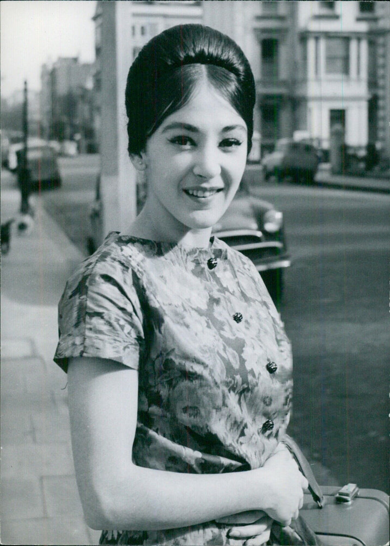 British Ballerina: ELIZABETH ANDERTON BONAMEN - Vintage Photograph