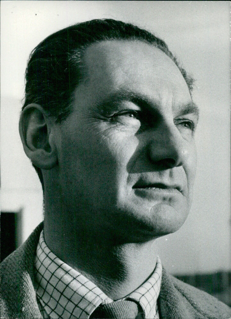 British Personalities: W. S. EASTWOOD Head of Production Group, Isotope Division, Atomic Energy Research Establishment, Harvell. - Vintage Photograph