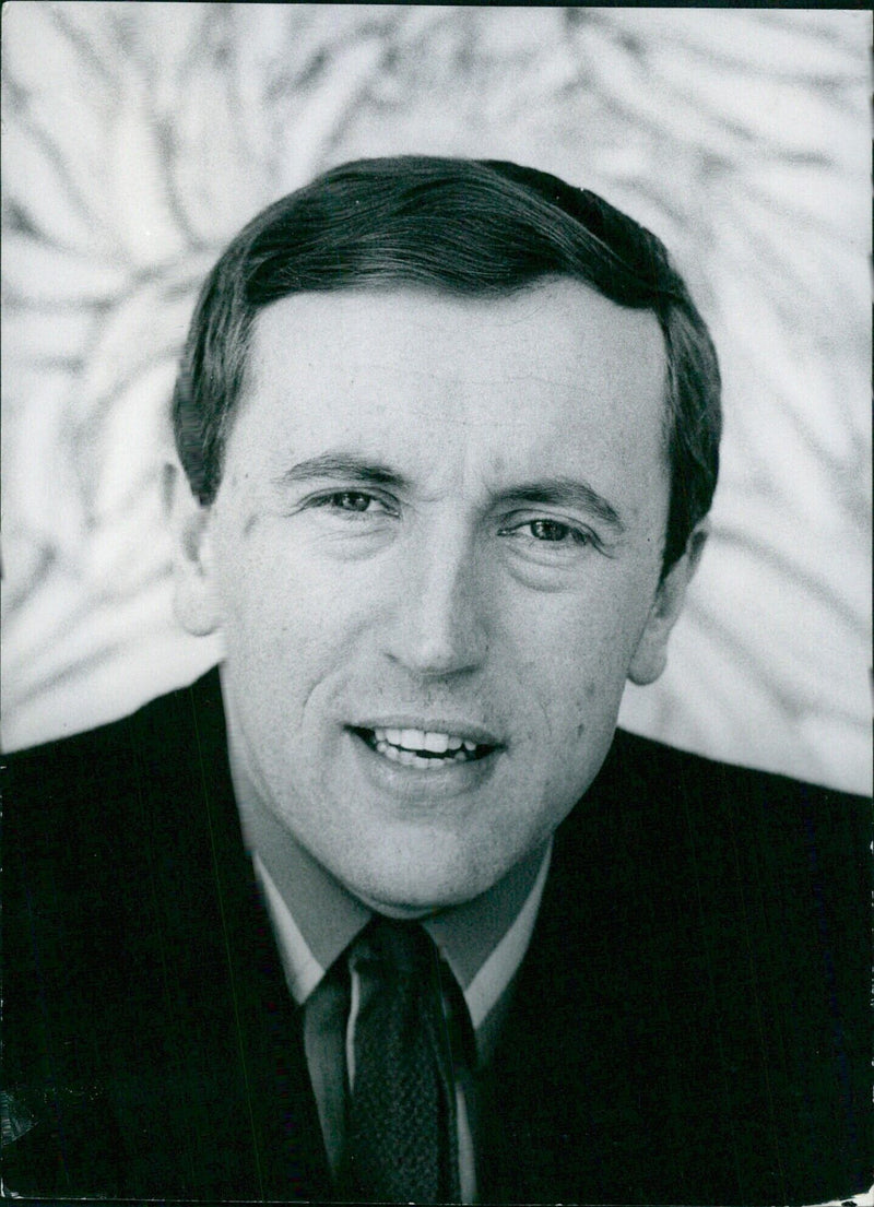 British television personality David Frost - Vintage Photograph