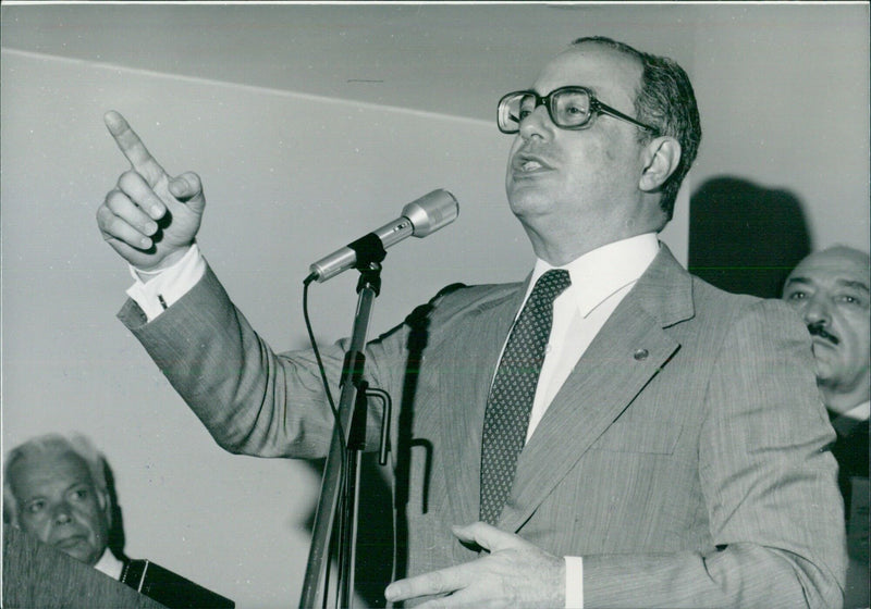 Brazilian Politicians: PAULO SALIM MALUF OPS - Vintage Photograph