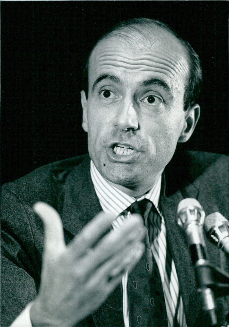 ALAIN JUPPE OPS - Vintage Photograph